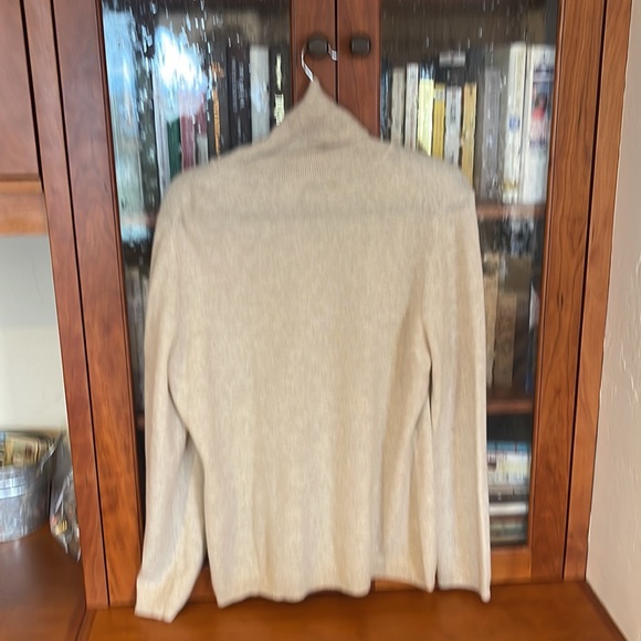 Garnet Hill cashmere sweater - Picture 3 of 3